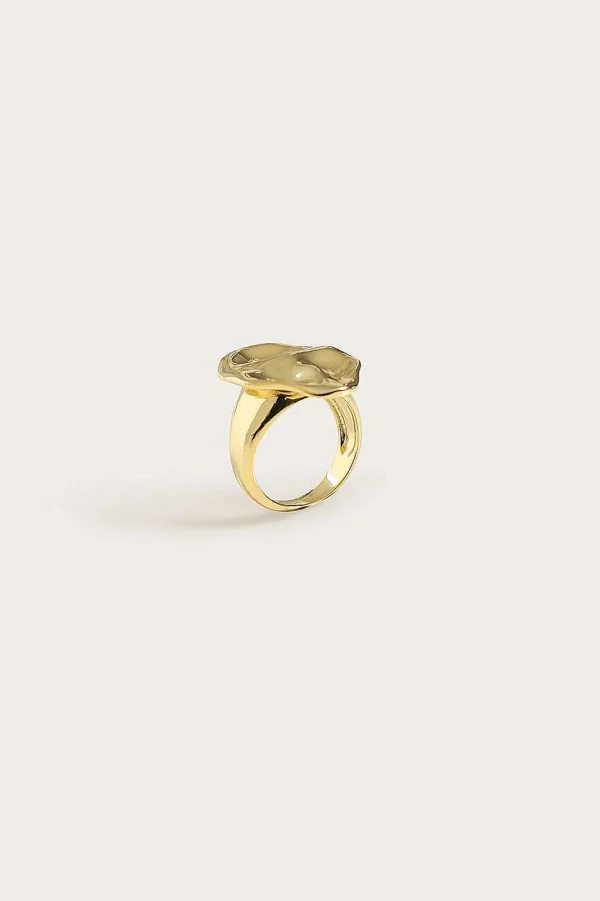 Lavish Alice Leora Hammered Effect Oval Gold Ring Shop